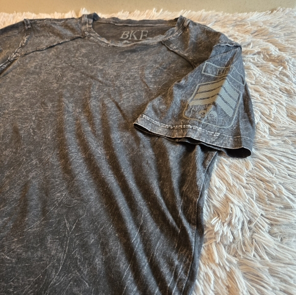BKE Gray Tee Shirt Size Large - Picture 8 of 14